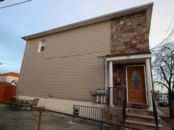 17 Winfield St #B, Staten Island, NY 10305