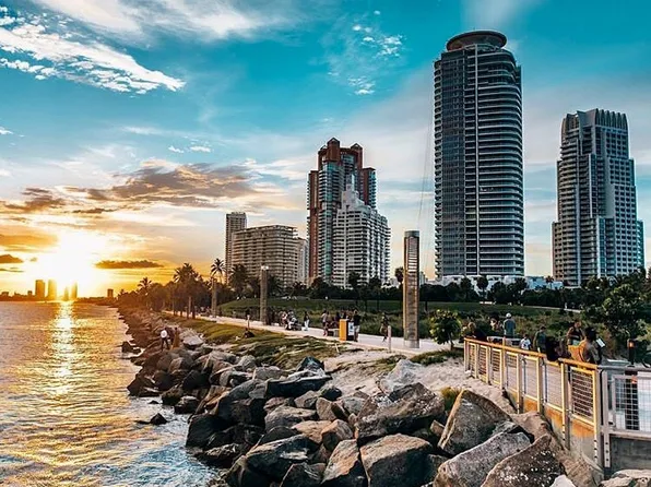 100 S Pointe Dr APT 2801, Miami Beach, FL 33139