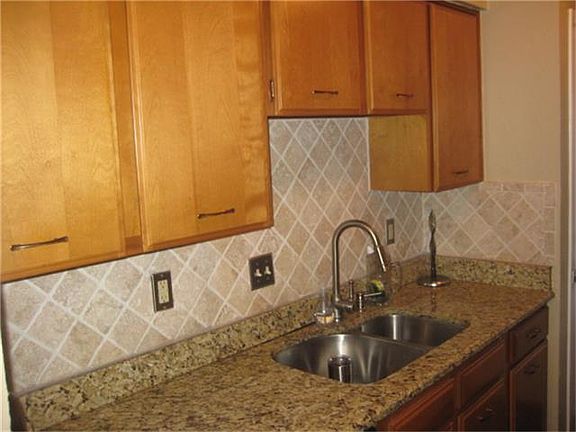 3rd image of 1507 Ramada Dr #1507