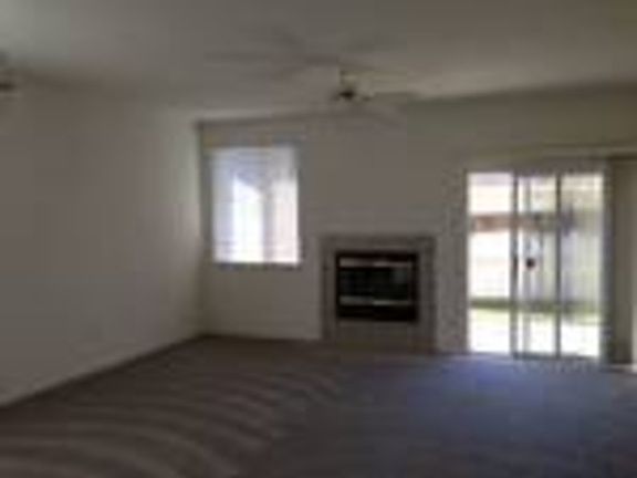 4th image of 1675 Shoreline Dr