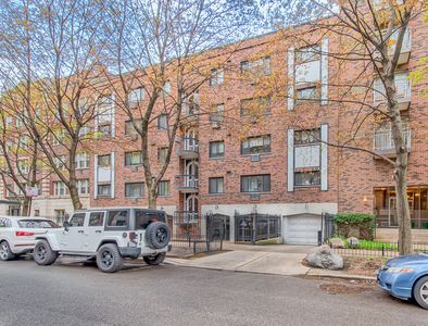 2336 N Commonwealth Ave APT 107, Chicago, IL, 60614