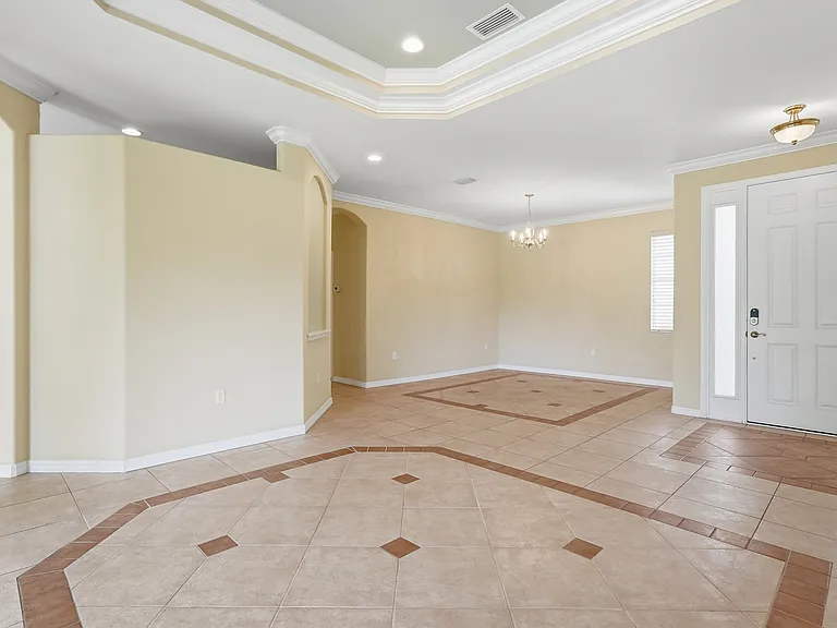 6314 68th St E — Photo 3