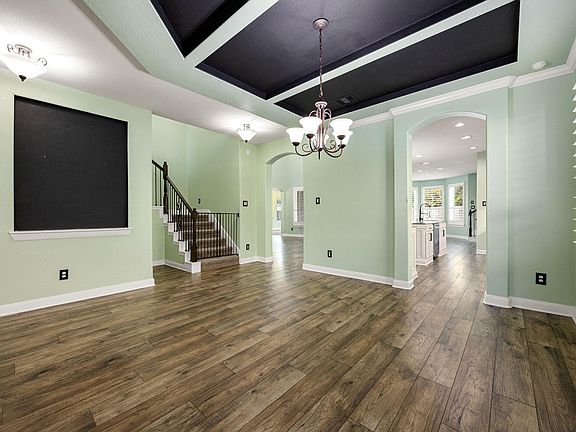 5th image of 22335 Sawmill Ranch Dr