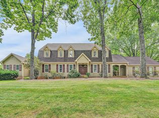 2836 Fairway Forest Dr, Salem, VA 24153