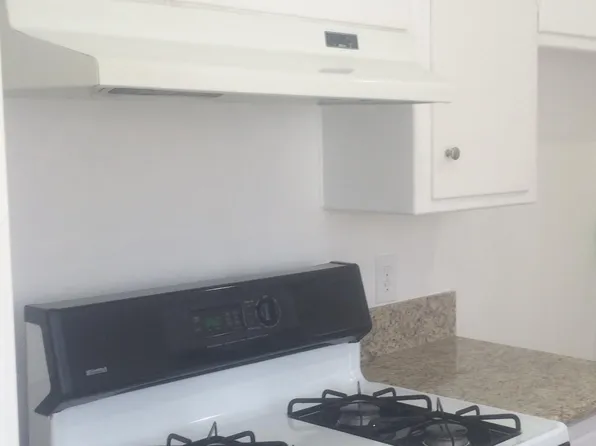 5345 E Carson St, Long Beach, CA 90808