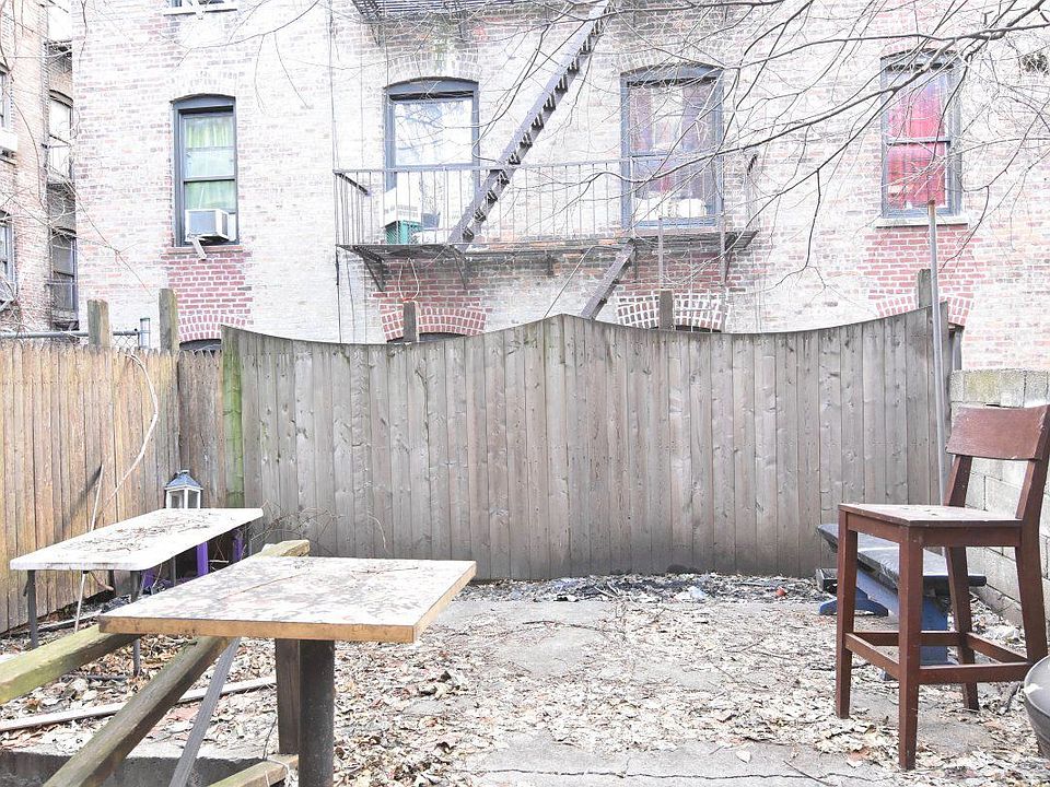1st image of 16 Washington Ter APT 1
