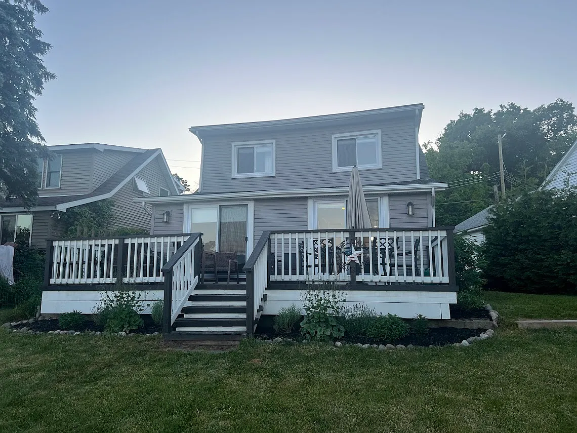 3 bed, 1272 sqft, $2,950 — Photo 2