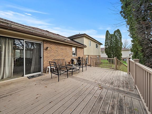 3rd image of 15240 Royal Georgian Rd