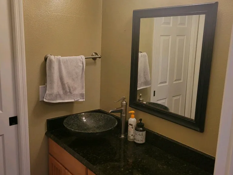 372 Twelve Oaks Dr — Photo 2