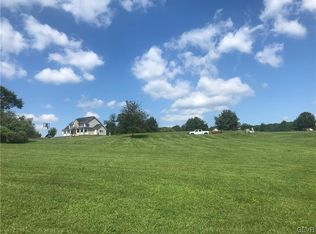 10 Ricks Rd, New Ringgold, PA 17960