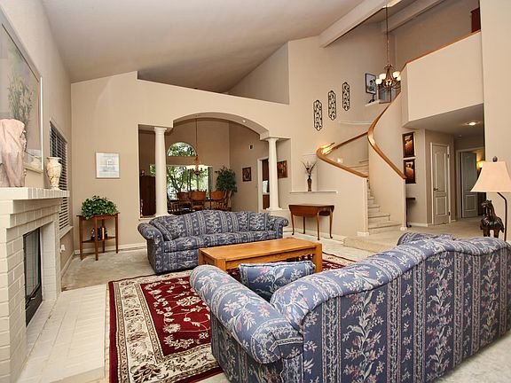 3rd image of 3385 Kensington Dr