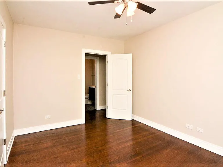 1434 W Farragut Ave #2C — Photo 16