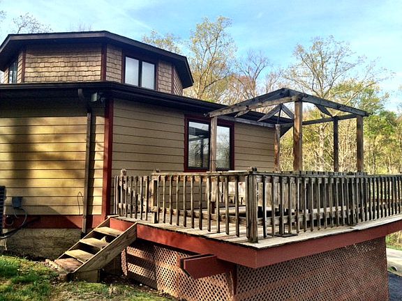 2nd image of 223 Virginia Ln