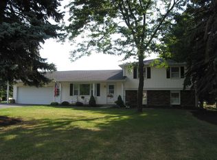 30 Archer Rd, Rochester, NY 14624