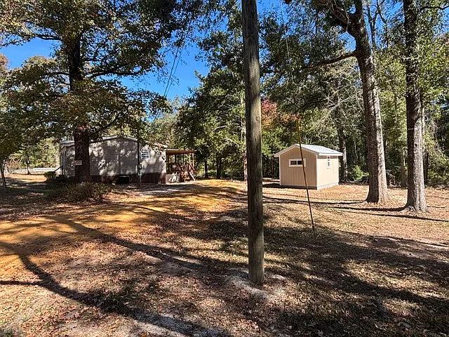 3 bed, 1250 sqft, $1,500 — Photo 3