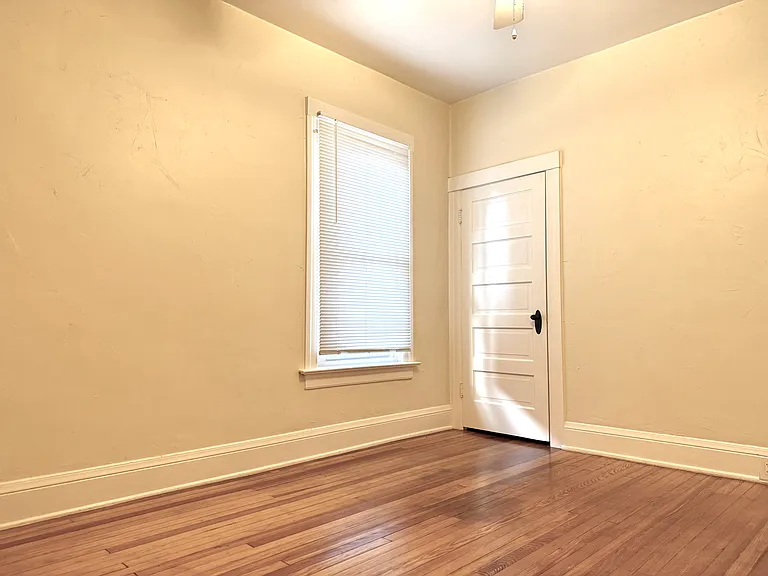 235 S Grant St — Photo 15