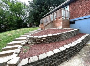 2902 S Broadway, Oak Grove, MO 64075