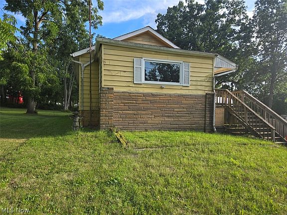 2nd image of 2838 Draper St SE