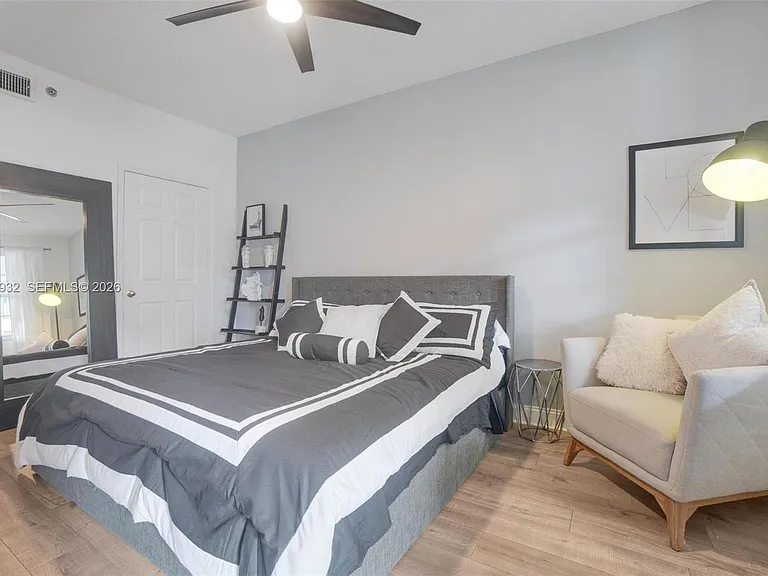 3145 NE 184th St #5102 — Photo 19