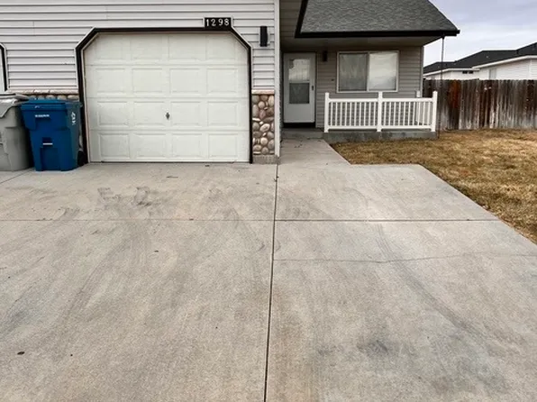 1298 NE Rockridge St #1298, Mountain Home, ID 83647