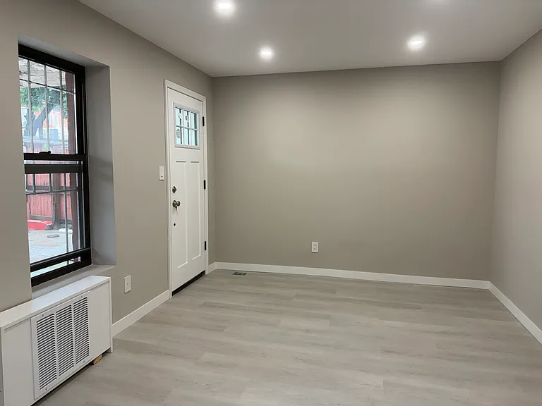 769 Dawson St #1 — Photo 5