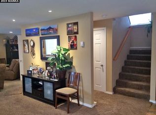 303 Park St, Sitka, AK 99835