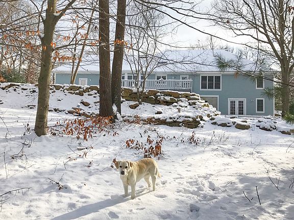 3rd image of 160 Woodridge Dr