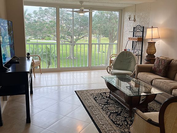 5th image of 1057 Forest Lakes Dr APT 202