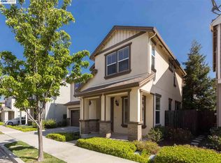 9428 Dunbar Dr, Oakland, CA 94603