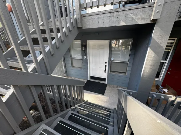 500 N National Ave #9, Bremerton, WA 98312