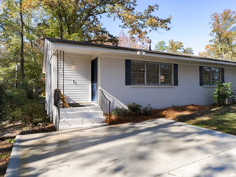 3984 Christopher Dr — Photo 35