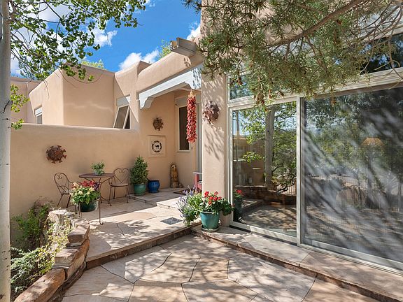 3rd image of 504 Los Nidos Dr