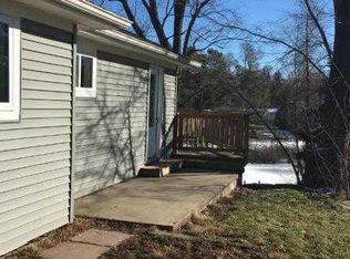 2906 N Duck Lake Rd, Highland, MI 48356