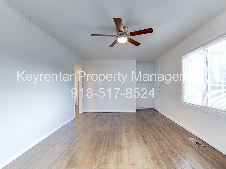 3743 W 42nd Pl — Photo 5
