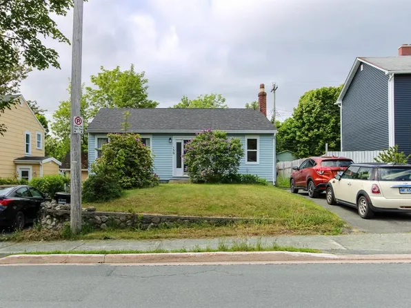 139 Newtown Road, St  John's, NL A1B3B2
