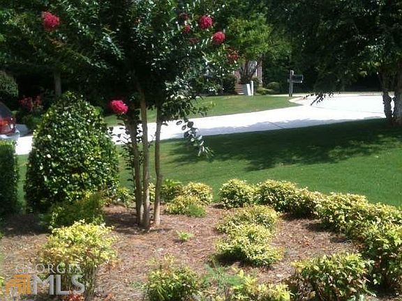 3rd image of 9876 Milton Ct