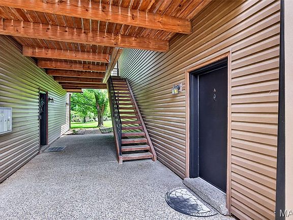 4th image of 13811 Amiot Dr APT A