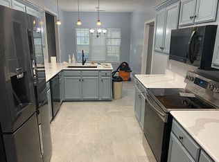 411 Olde Towne Rd E, Savannah, GA 31410