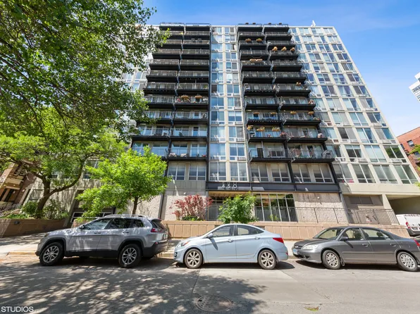 450 W Briar Pl APT 8M, Chicago, IL 60657