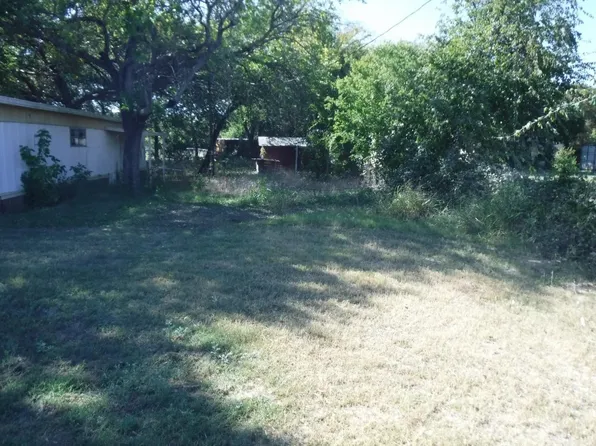 534 Berke St, Newark, TX 76071