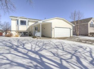 6900 110th Ave N, Champlin, MN 55316