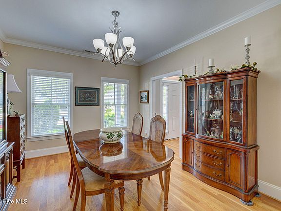 5th image of 4221 Pine Hollow Drive