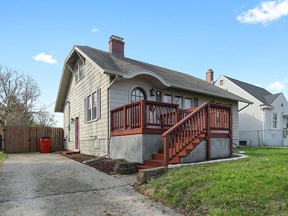 2nd image of 807 W Maple St