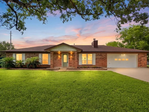 12211 3rd St, Santa Fe, TX 77510