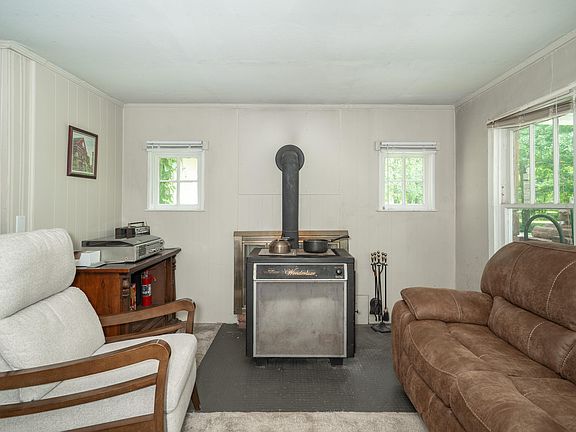 4th image of 10209 Card Rd