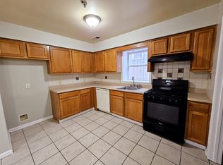 132 Fabyan Pl #1H, Newark, NJ 07112
