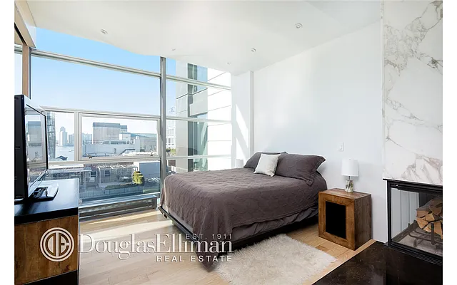 Rented by Douglas Elliman | media 24