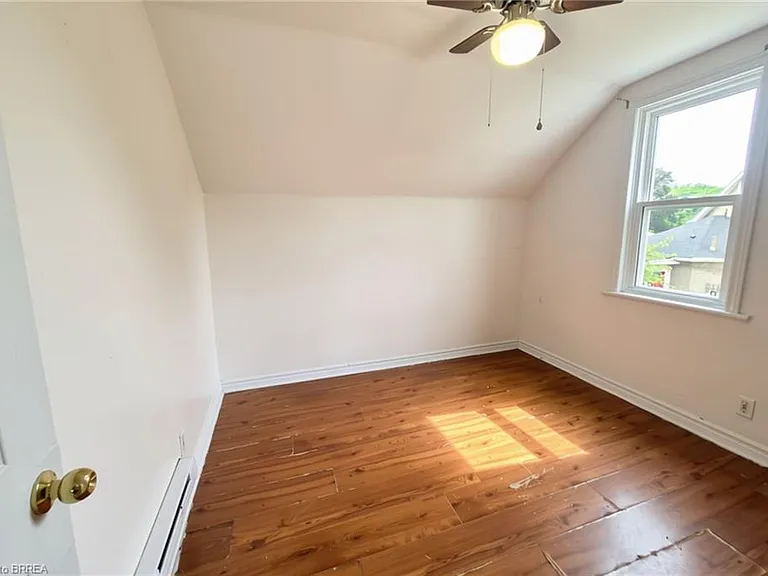 301 Campbell St #1 — Photo 9