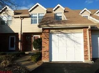 3716 Candlewyck Club Dr APT D, Florissant, MO 63034