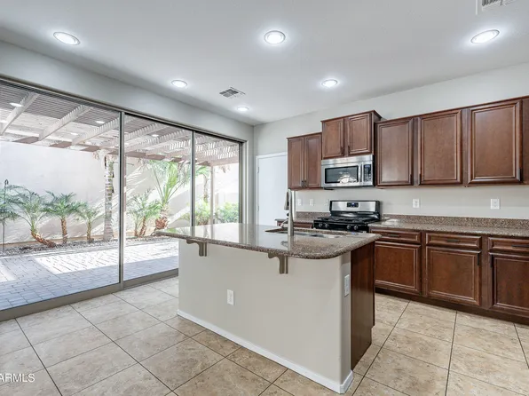 3470 S BLUEJAY Drive, Gilbert, AZ 85297